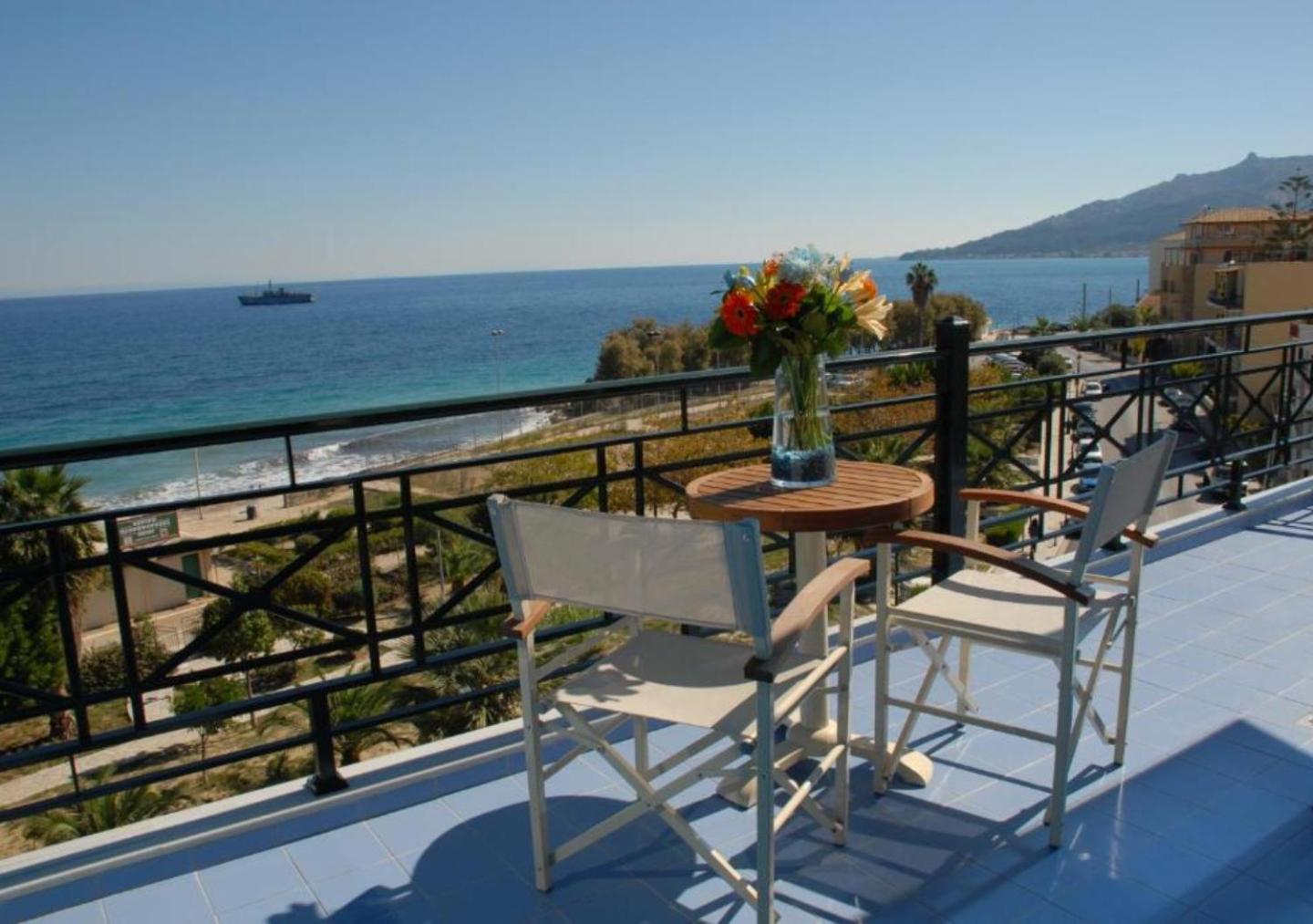 Plaza Hotel Kota Zakynthos Bagian luar foto