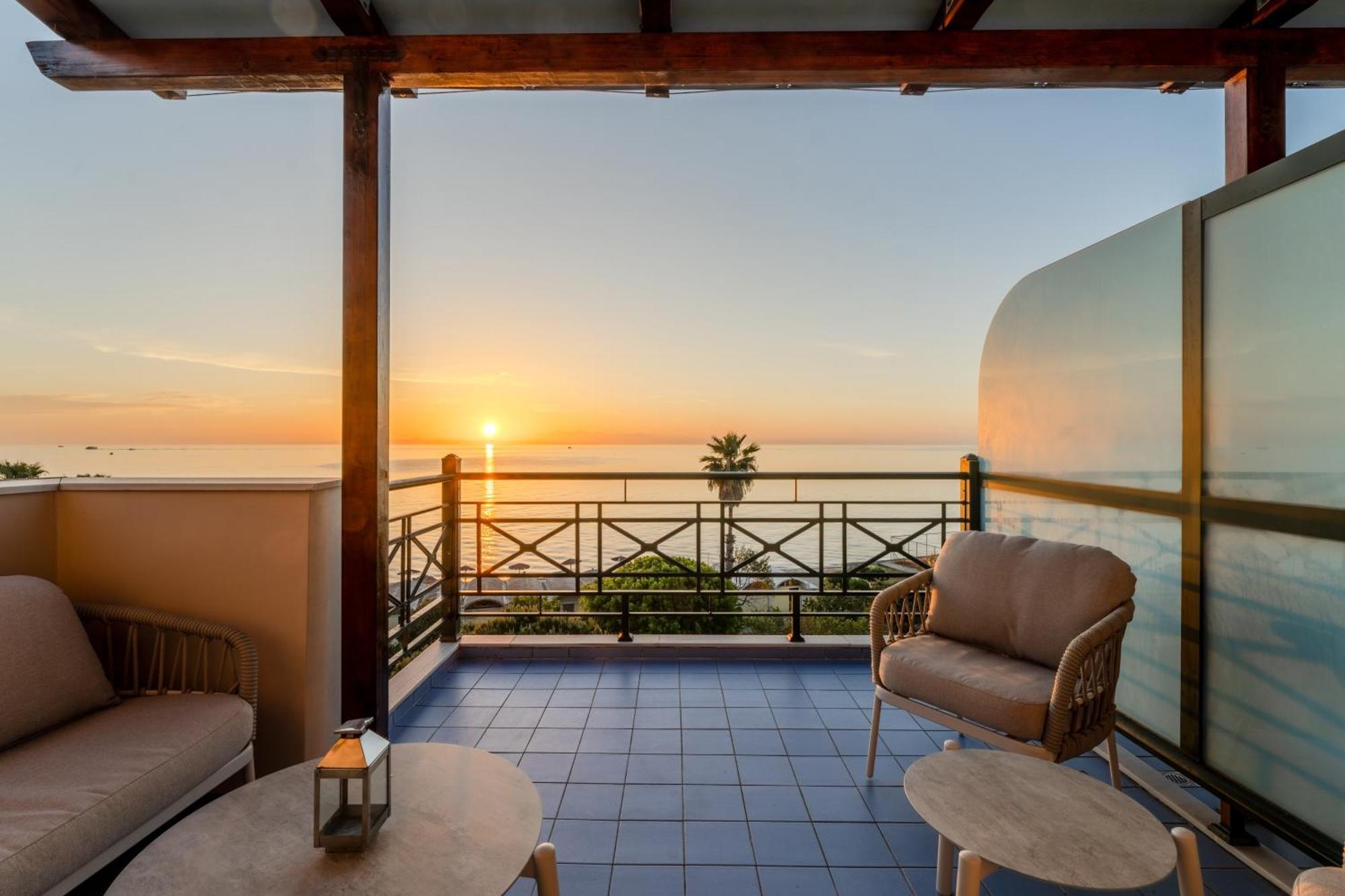Plaza Hotel Kota Zakynthos Bagian luar foto